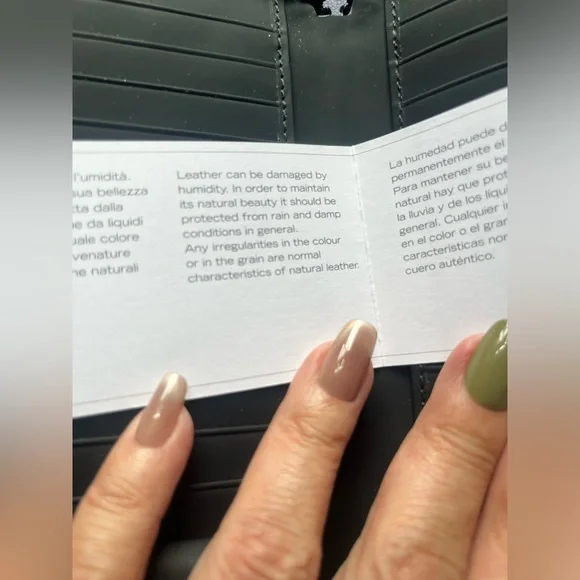 NWT Salvatore Ferragamo dual zip leather Gancini wallet w/gift bag - Picture 13 of 14